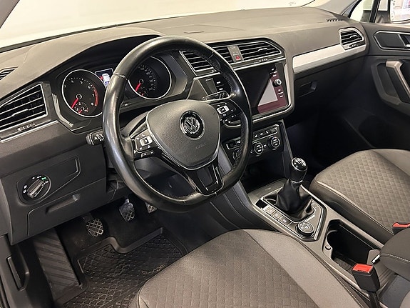 Volkswagen Tiguan 18 of 22