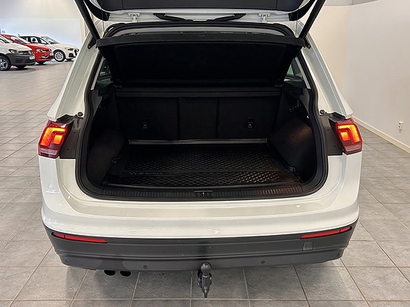 Volkswagen Tiguan 6 of 22