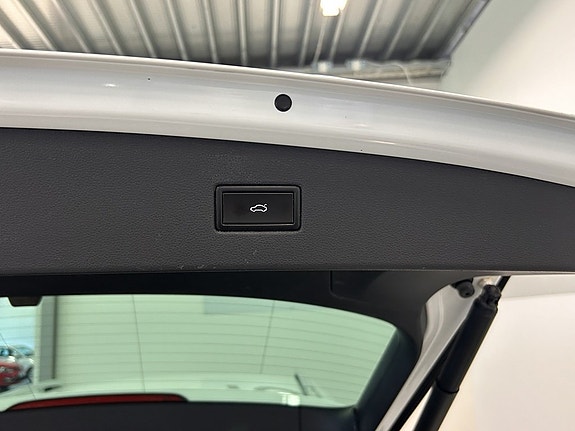 Volkswagen Tiguan 8 of 22
