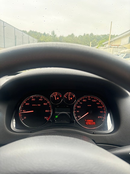 Peugeot 307 2 of 6