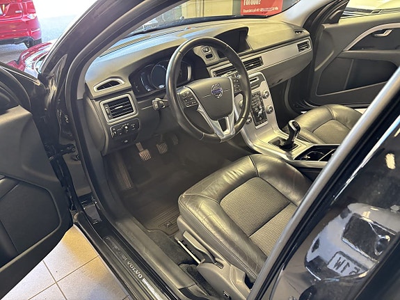 Volvo V70 11 of 11