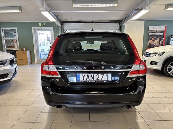Volvo V70 7 of 11