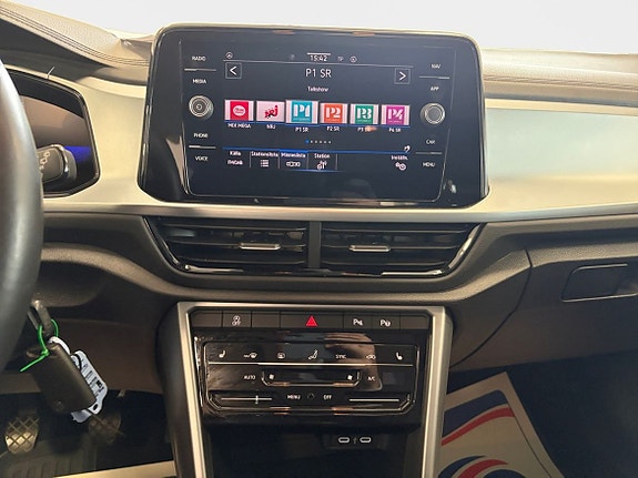 Volkswagen T-Roc 11 of 15