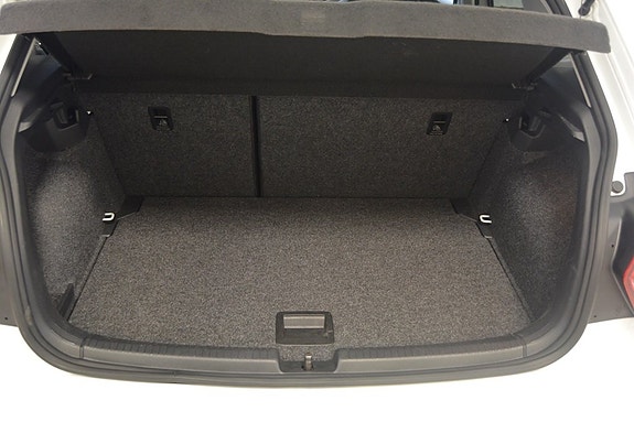 Volkswagen Polo 14 of 14