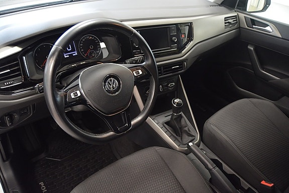 Volkswagen Polo 9 of 14