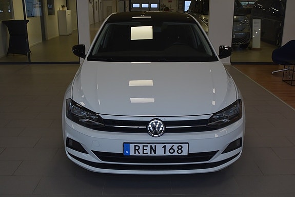 Volkswagen Polo 2 of 14