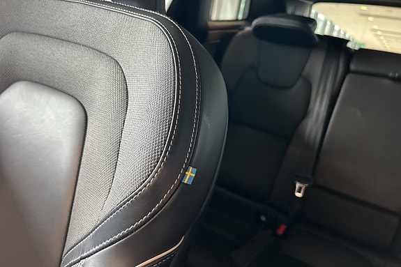 Volvo XC60 25 of 27