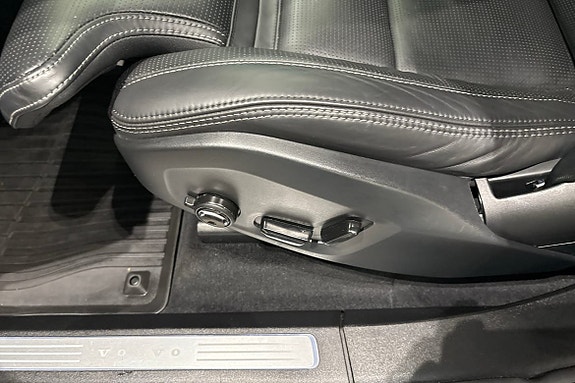 Volvo XC90 22 of 30