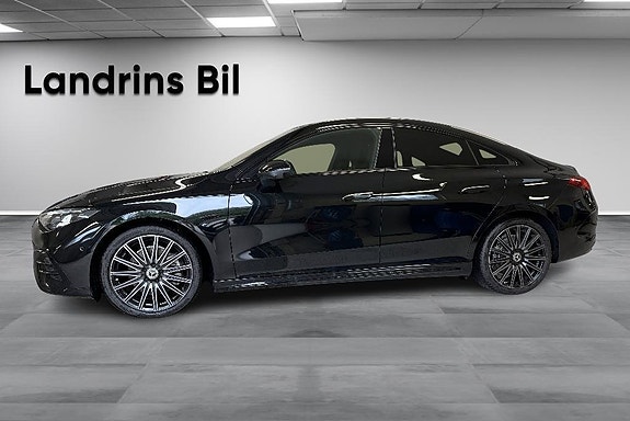 Mercedes-Benz CLA350 4 of 24
