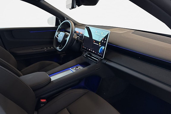Polestar 4 13 of 27