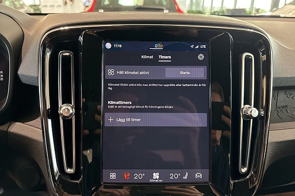 Volvo XC40 25 of 26