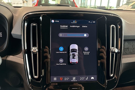 Volvo XC40 22 of 26