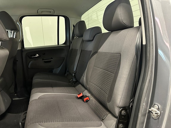 Volkswagen Amarok 22 of 26