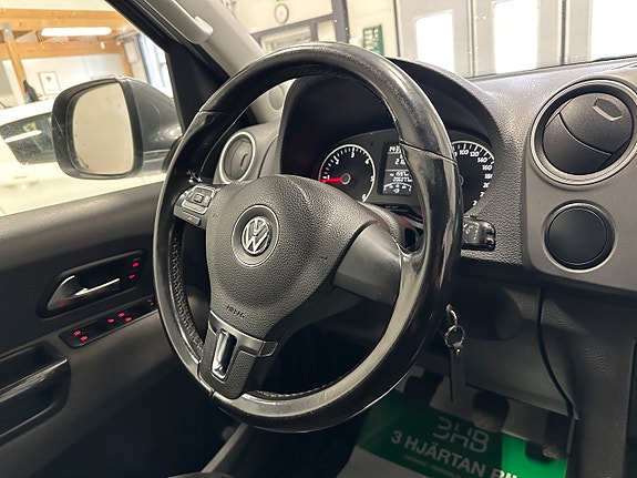 Volkswagen Amarok 16 of 26