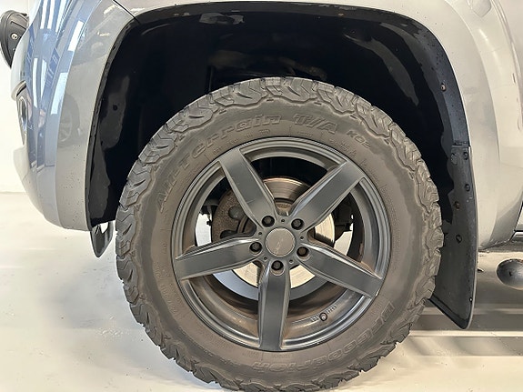 Volkswagen Amarok 26 of 26