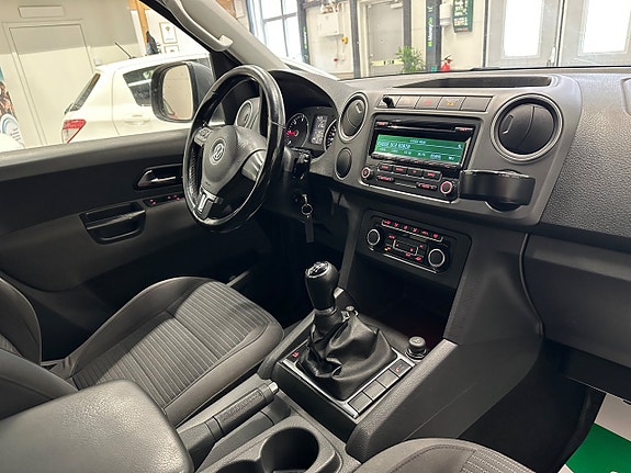 Volkswagen Amarok 15 of 26