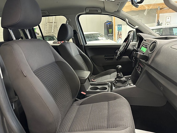 Volkswagen Amarok 21 of 26