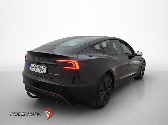 Tesla Model 3 8 of 30