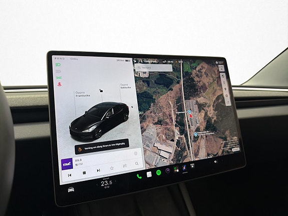 Tesla Model 3 19 of 30