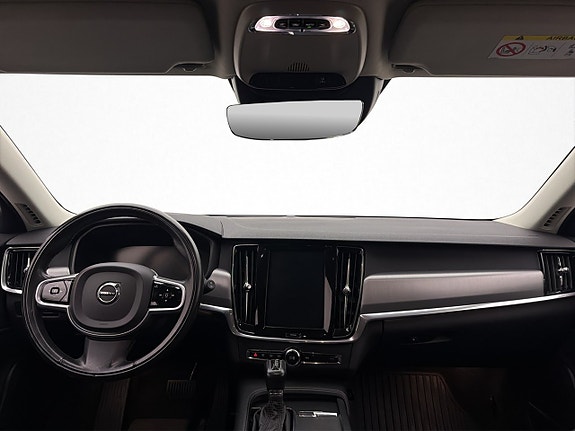 Volvo V90 16 of 30