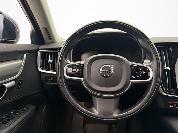 Volvo V90 12 of 30