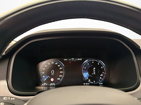 Volvo V90 14 of 30