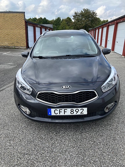 Kia Ceed 2 of 8
