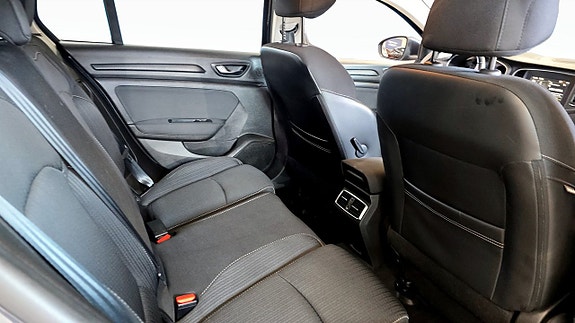 Renault Megane 5 of 12