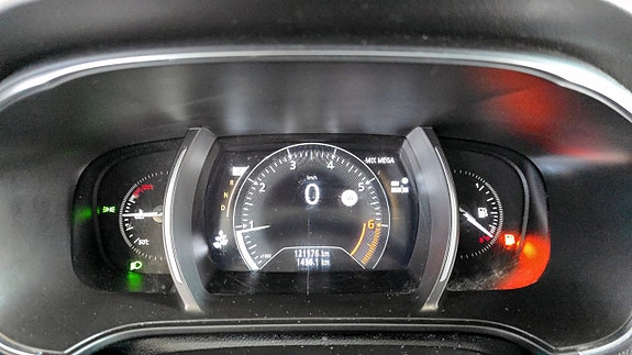 Renault Megane 12 of 12
