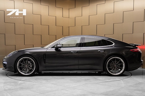 Porsche Panamera 4 2 of 24