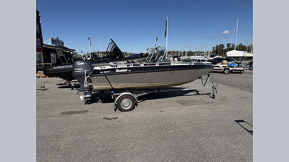 Buster LX med Yamaha 60hk - 2015  Låga Timmar