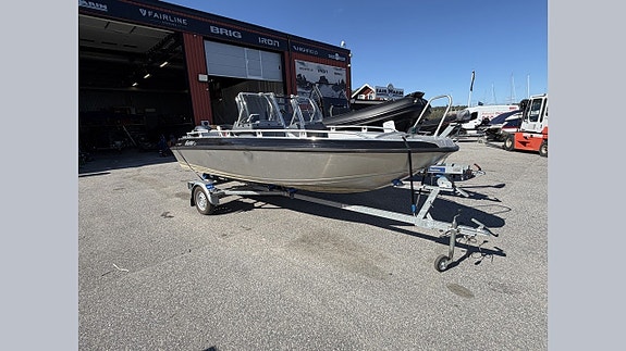 Buster LX med Yamaha 60hk - 2015  Låga Timmar 13 of 15