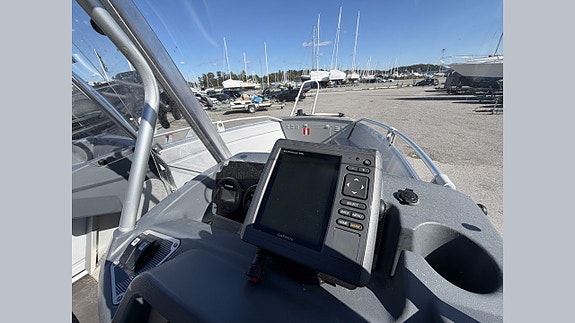 Buster LX med Yamaha 60hk - 2015  Låga Timmar 2 of 15