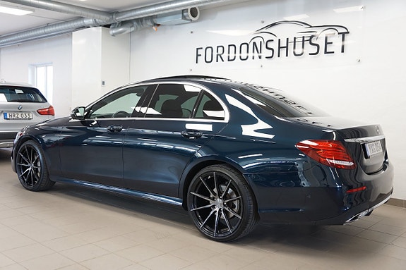 Mercedes-Benz E220 d 2 of 20