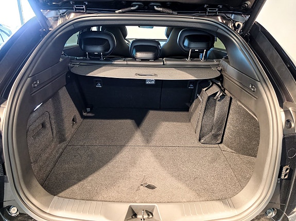 Mazda CX-6e 29 of 30