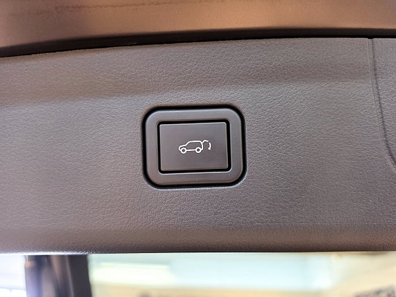 Mazda CX-6e 30 of 30