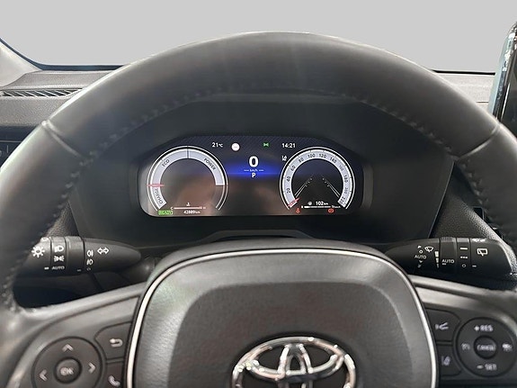 Toyota RAV4 10 of 14