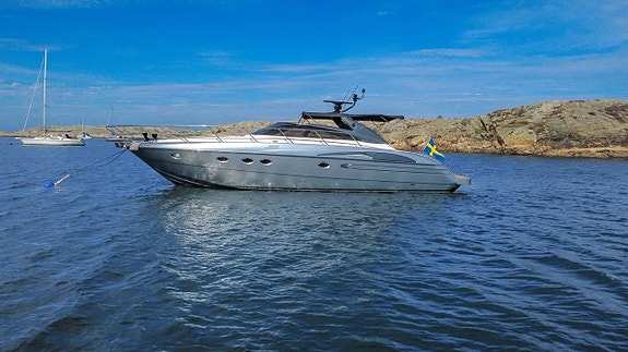 Princess V50 | Volvo Penta D12 4 of 12