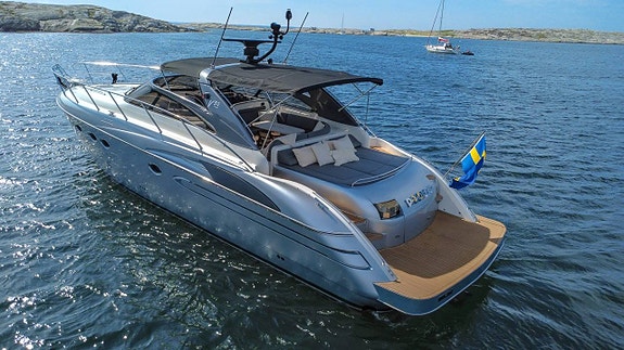 Princess V50 | Volvo Penta D12 5 of 12