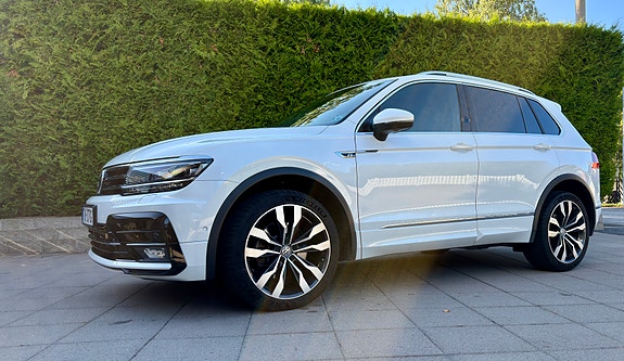 Volkswagen Tiguan 2 of 13