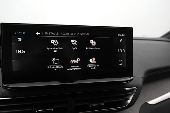 Peugeot 3008 13 of 23