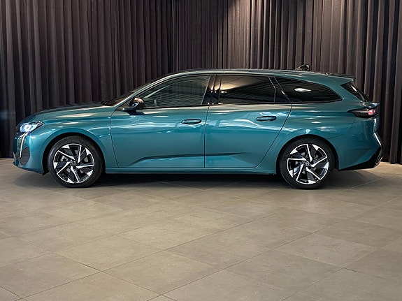 Peugeot 308 SW 3 of 30