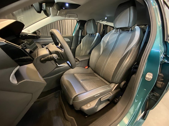 Peugeot 308 SW 7 of 30