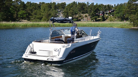 Aquador 23 WA, Mercruiser 5,0 MPI - 2005. HÖSTREA! 13 of 24