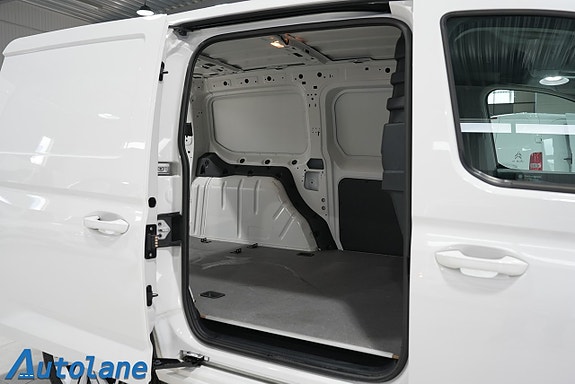 Volkswagen Caddy Maxi 13 of 25