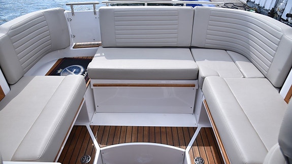 Aquador 25 DC -2022. Mercruiser 4,5 MPI. HÖSTREA! 5 of 19
