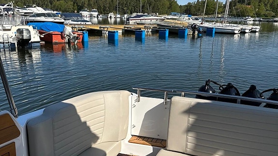 Aquador 25 DC -2022. Mercruiser 4,5 MPI. HÖSTREA! 10 of 19