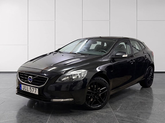 Volvo V40 8 of 15