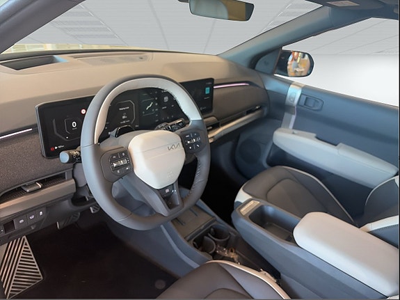 Kia EV3 8 of 14