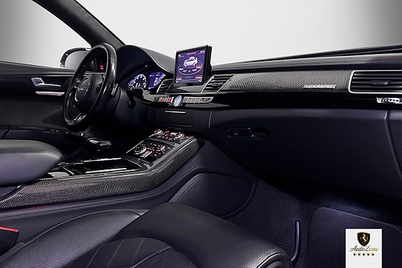 Audi A8 12 of 21